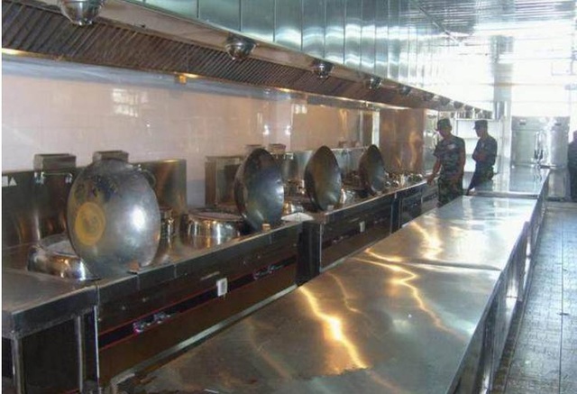 看看中国部队军车的停放，终于知道中国的*队军**为什么这么牛？