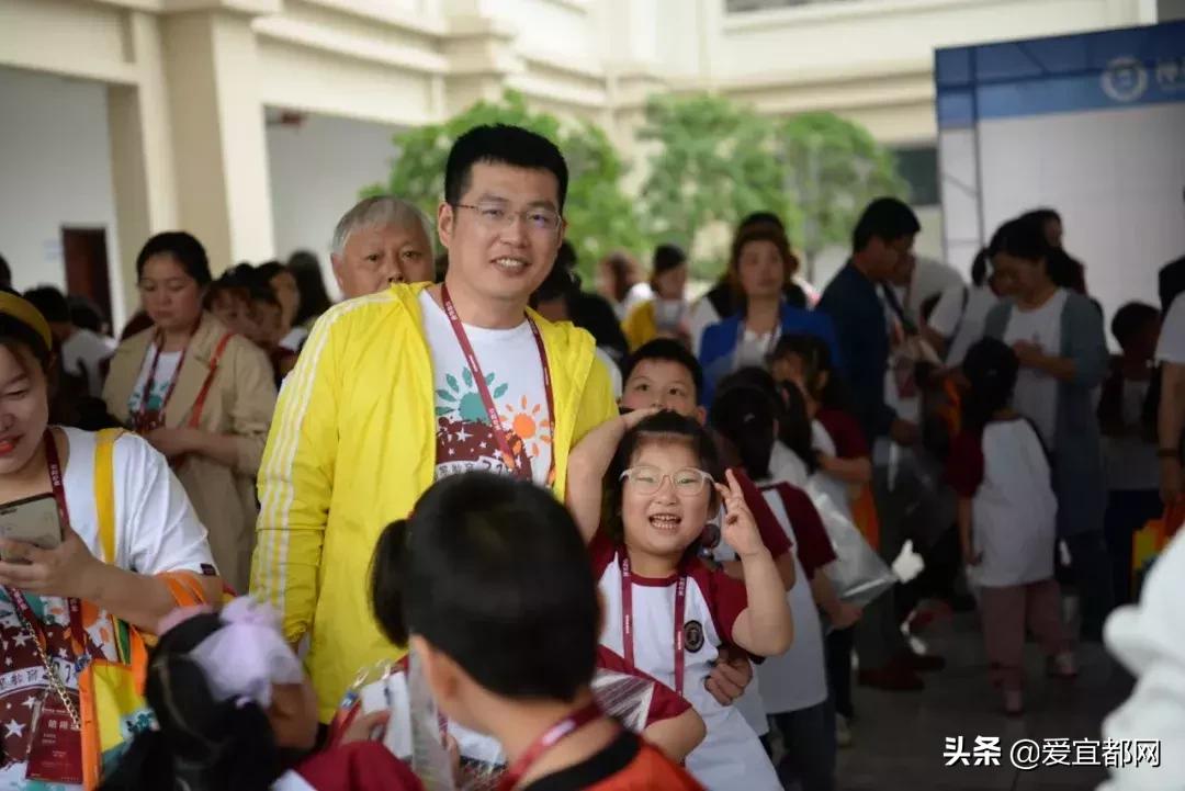 宜都市第四届“神墨杯”千名少儿多元才艺风采展，多图！！！