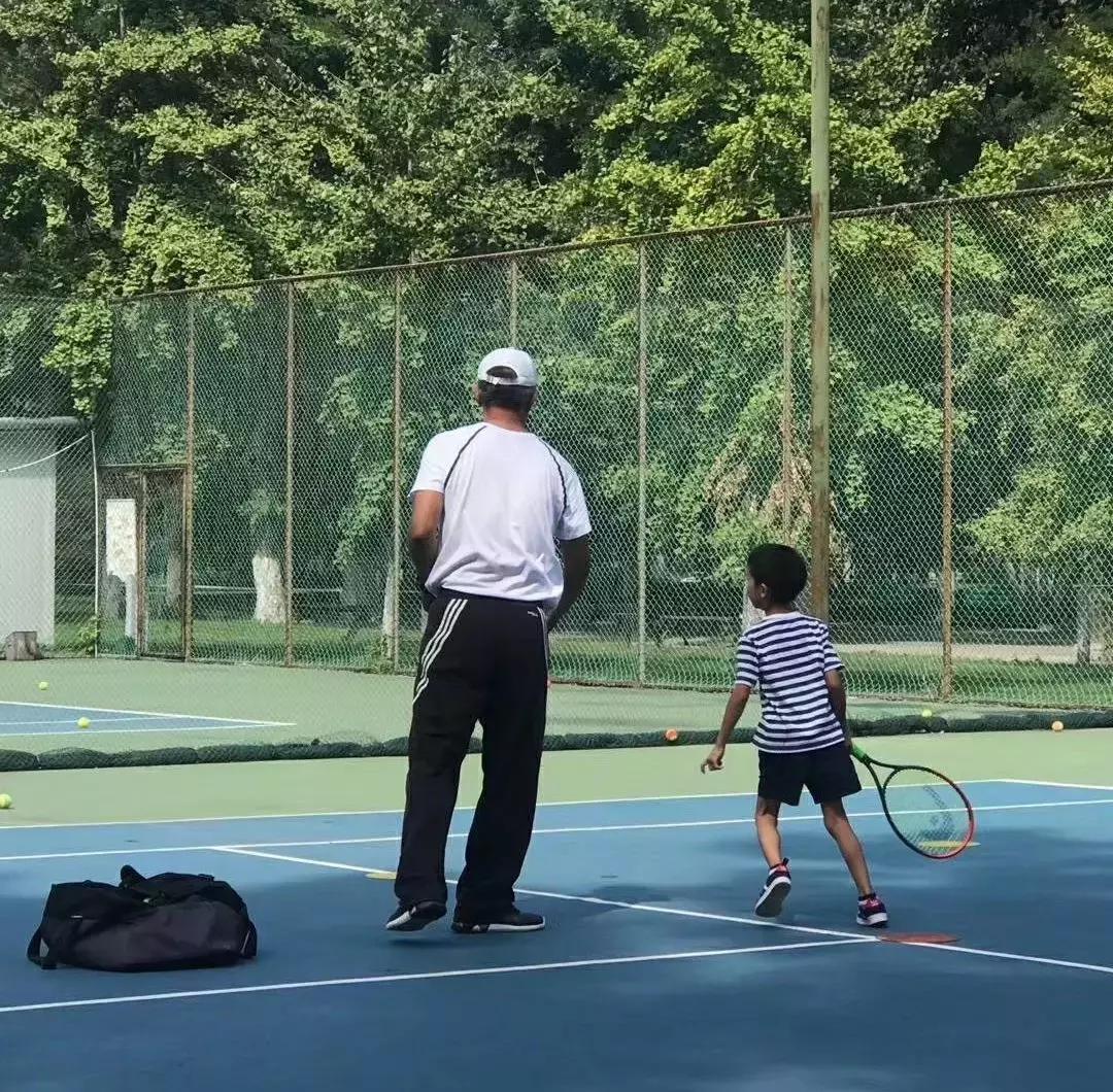 孩子兴趣班学哪些有用,孩子兴趣班学什么类