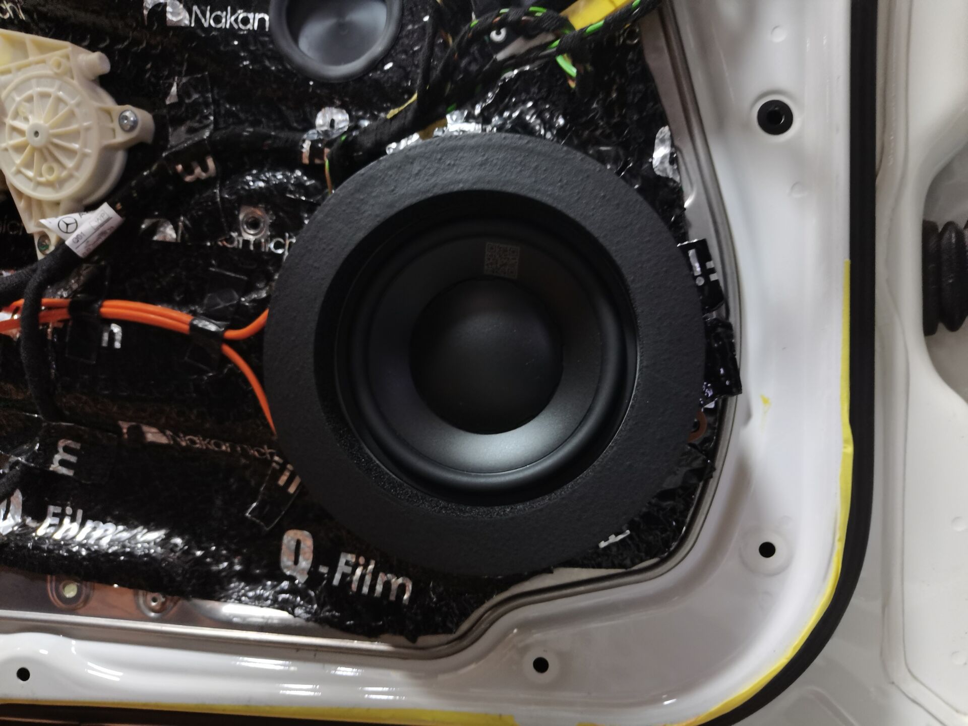 奔驰glk音响改装案例,奔驰glk改高音旋转音响