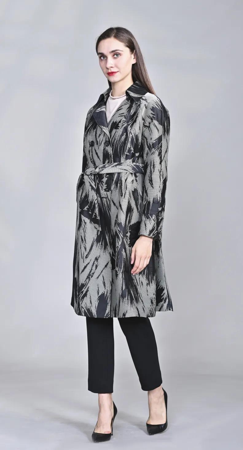 露凝寒意浓添衣多珍重