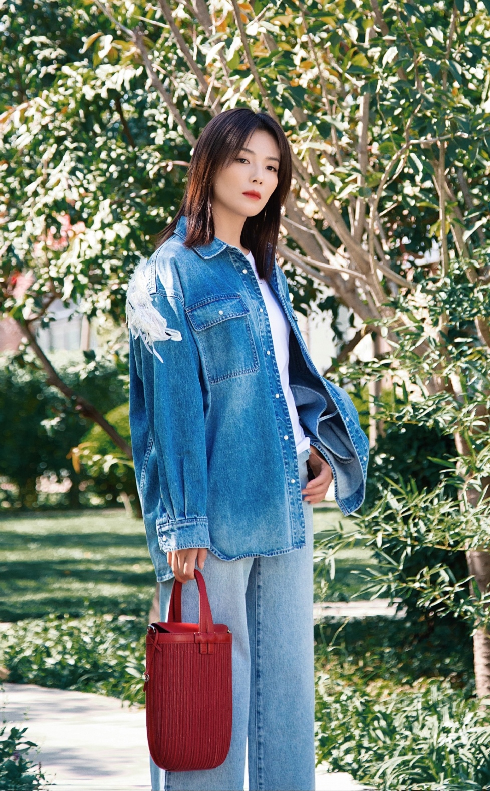 现在不流行露腿了抢着穿保命搭配,今年秋冬不露脚踝才是真时髦