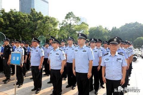 柳州开展社会面治安整治统一清查行动吹响创城号角！