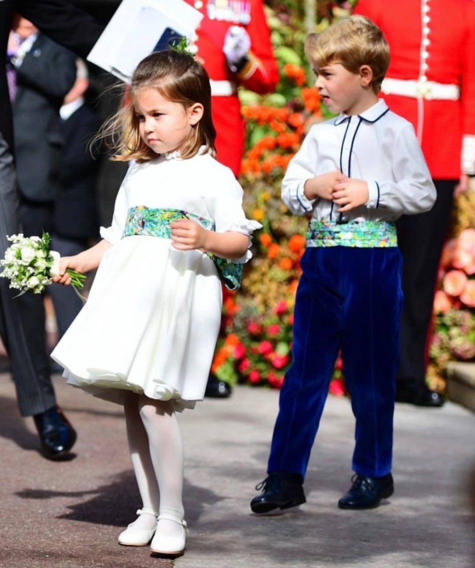 7岁夏洛特公主太像女王,夏洛特公主索要小马当礼物