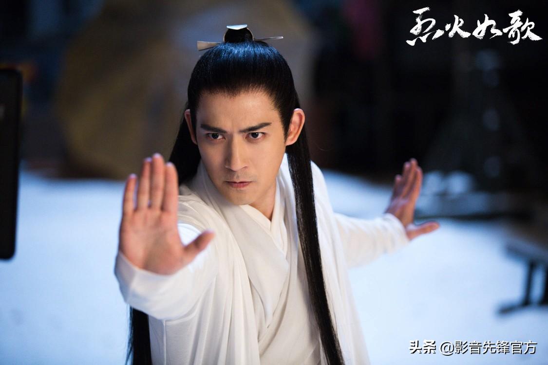 踩着过审底线拍出的爽剧，这尺度要分级才能播吧