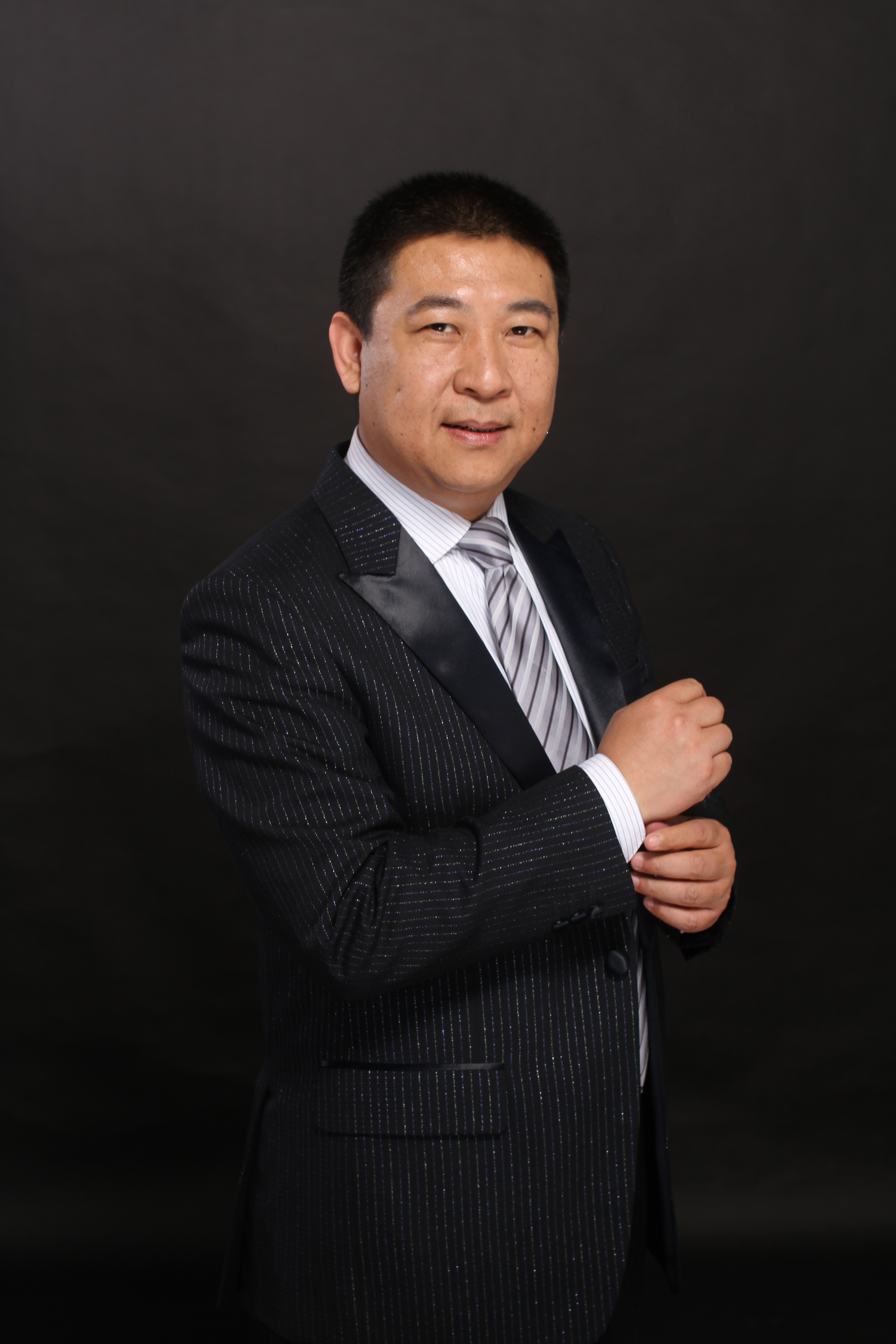 朗读诗致橡树,诵读《致橡树》背景音乐