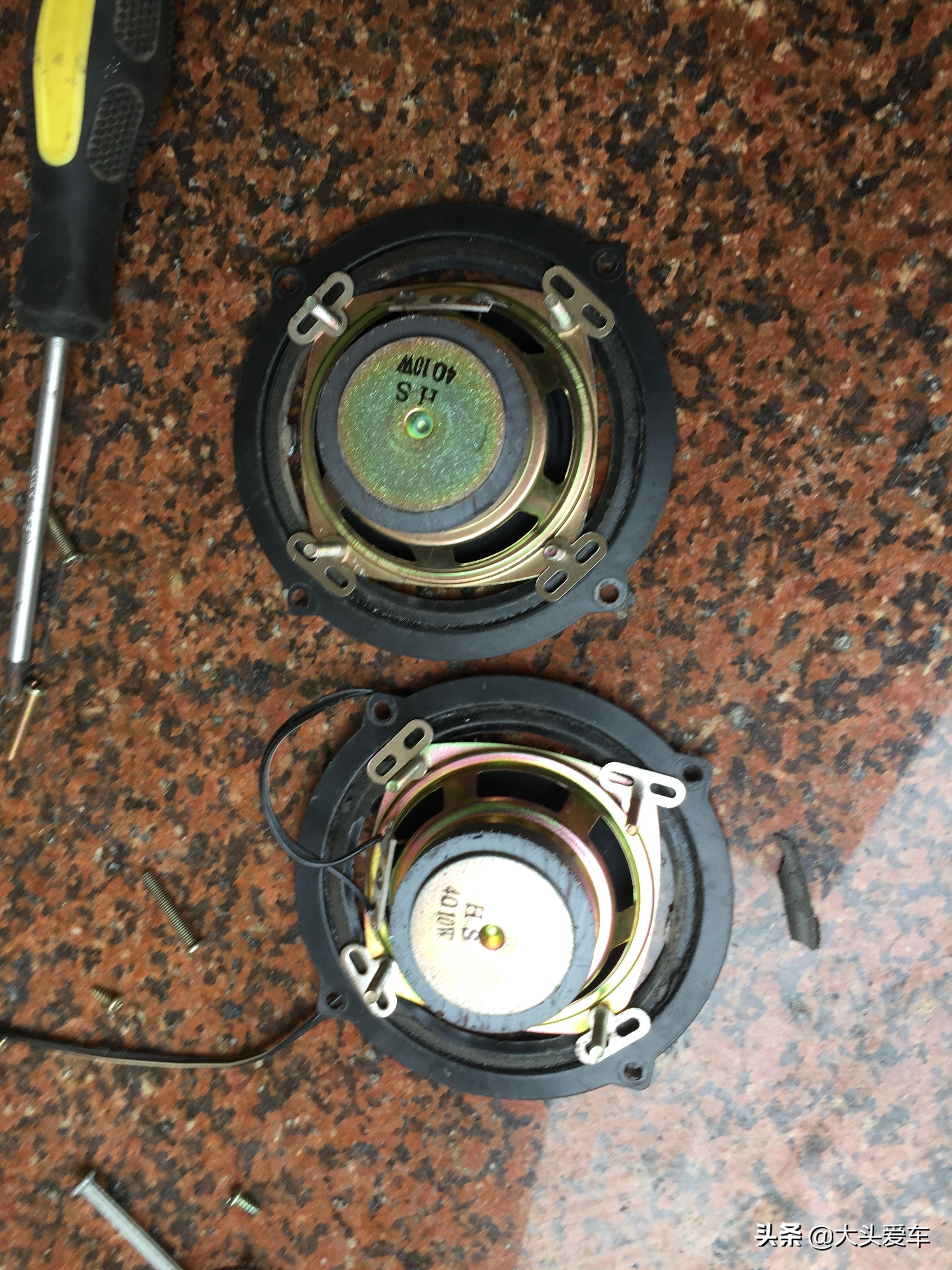 12年奔奔mini换收音机,12年二手奔奔mini