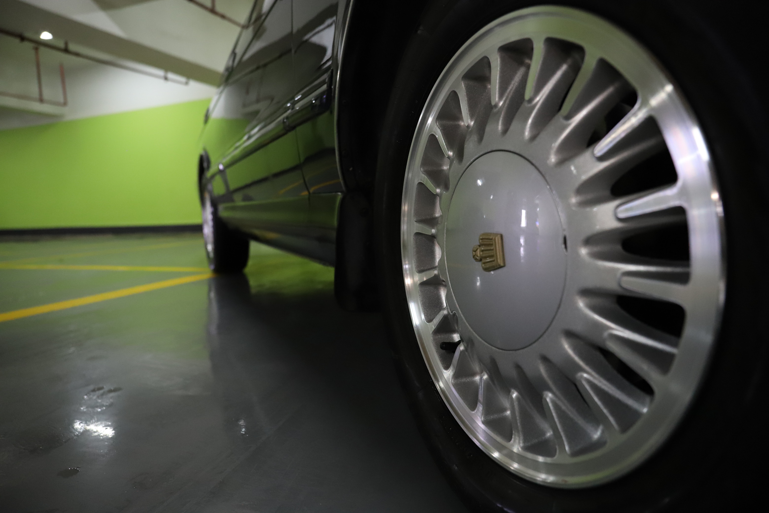 尽管饱经沧桑，但仍风采依旧！重温90年代丰田荣耀——皇冠133