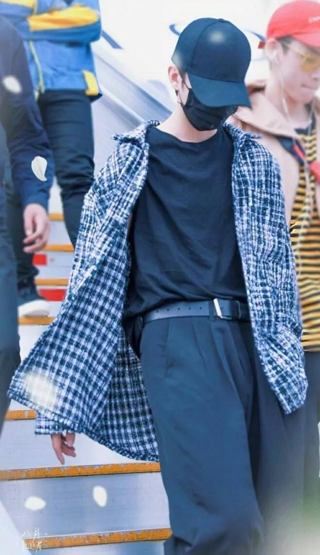 林更新有多低调,林更新衣服海澜