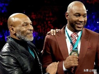 臂展短的拳手有什么优势,拳击手身高和臂展有什么区别