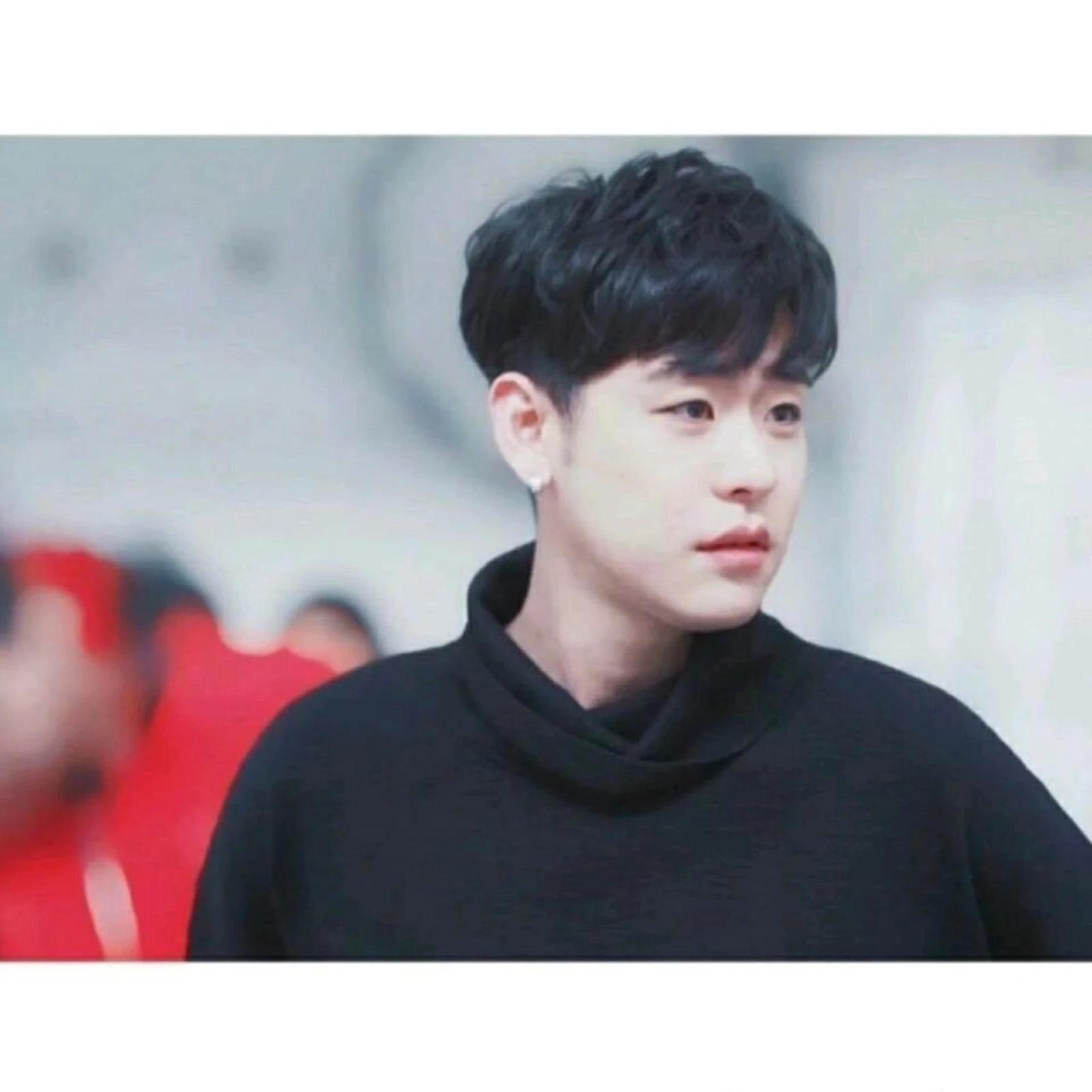 张云雷换了发型才火的,张云雷不忍直视自己的发型