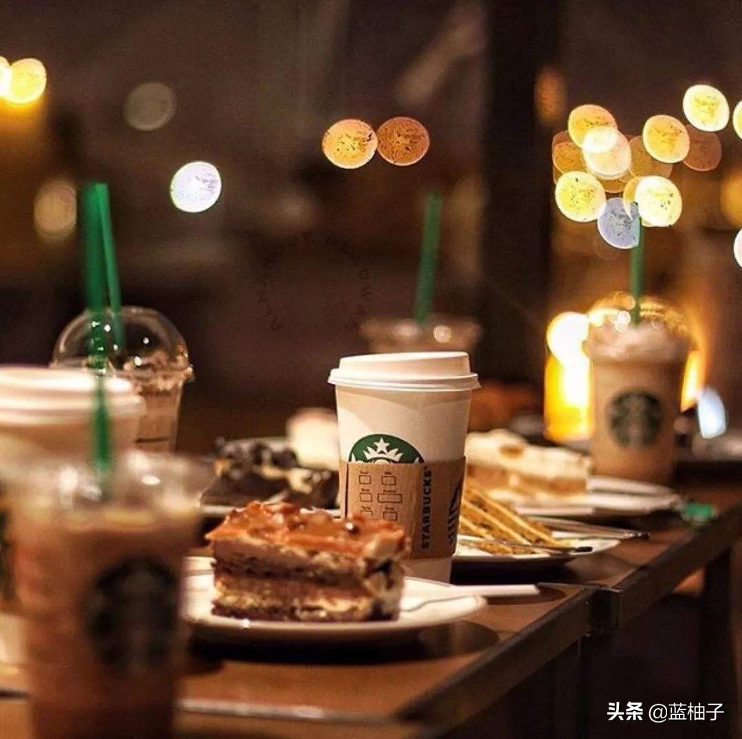 都市白领的心动时刻，星巴克很难遇见的折扣，心累时坐下细品一杯