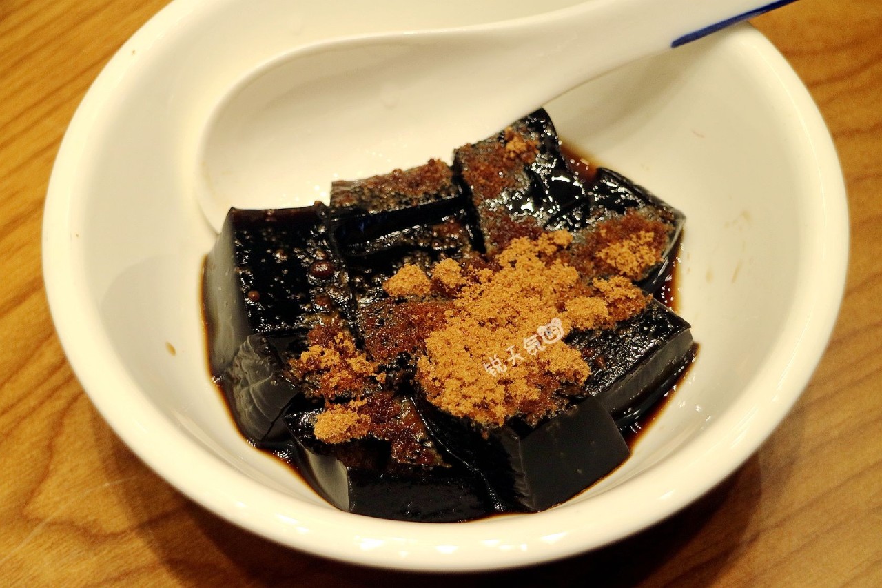 石磨现做现卖,一碗正宗的潮汕粿条