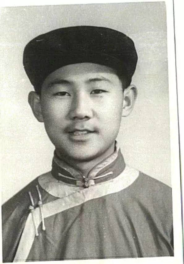 腾格尔前任哈斯高娃近况,腾格尔哈斯高娃是夫妻吗