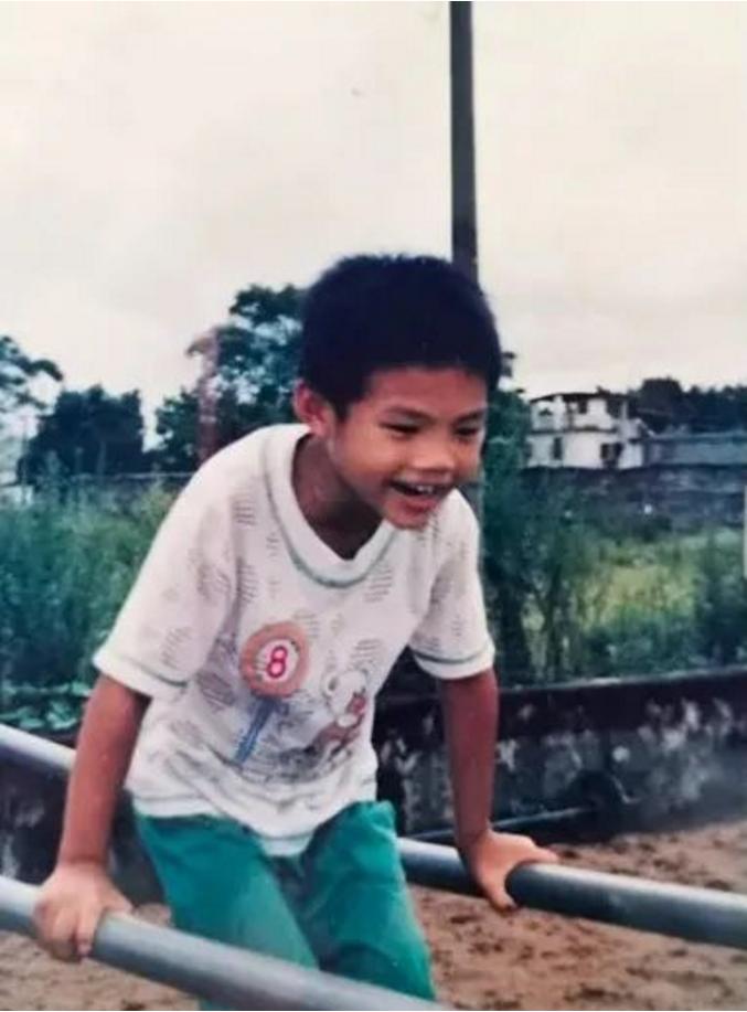 小时候想当兵的孩子,那些年梦想着当兵的孩子