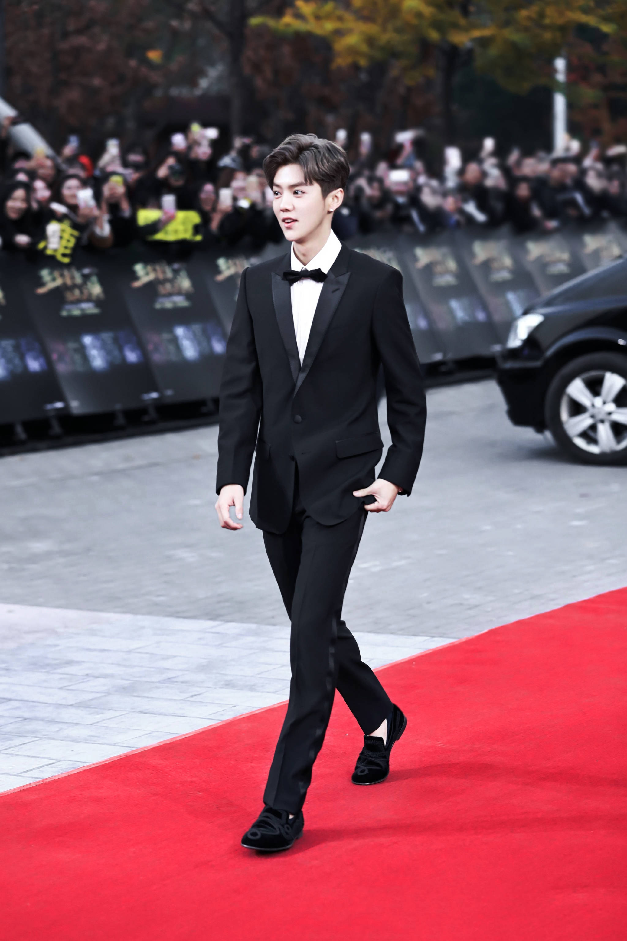 鹿晗穿搭真空西装,鹿晗西装怎么穿图片