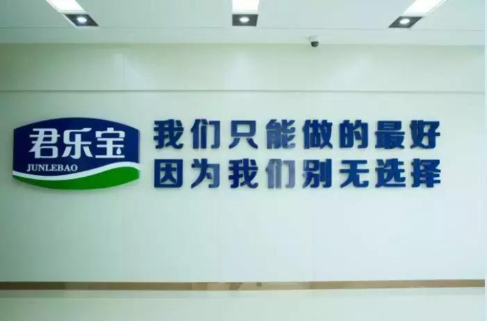 代购靠谱还是天猫靠谱,代购便宜还是网购便宜