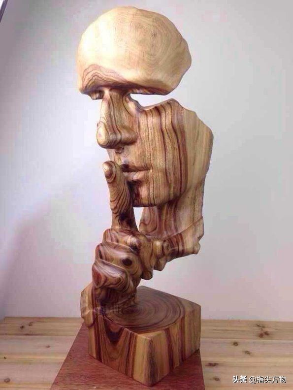 七分天注定三分靠打拼云南,真正的根雕手艺