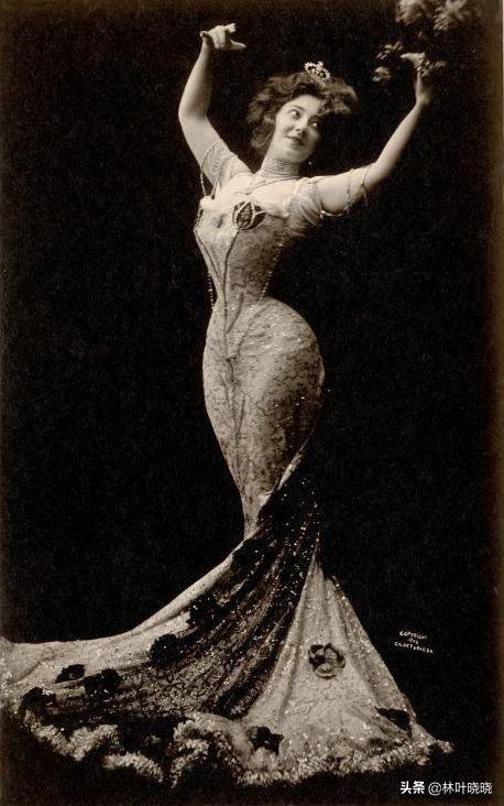 内脏下垂、子宫脱落、漏尿……聊聊你不知道的网红束腰