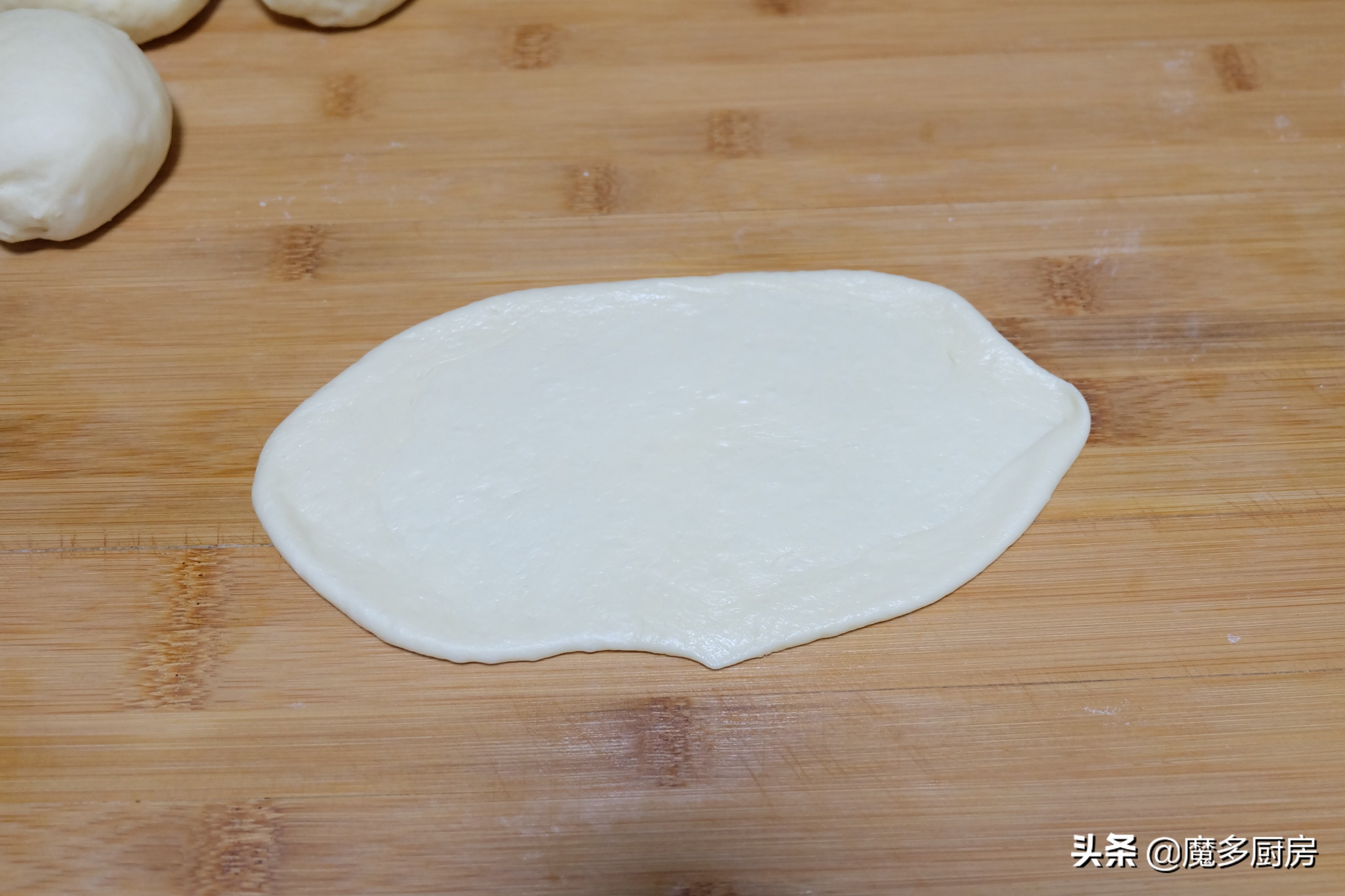 适合孩子做的毛毛虫面包怎么做,孩子要吃面包