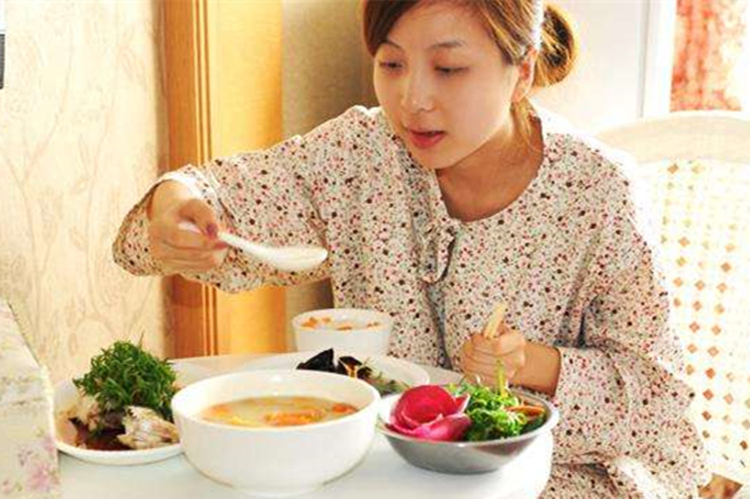 月子期间出现的虚汗怎么处理,坐月子虚汗出多了好吗