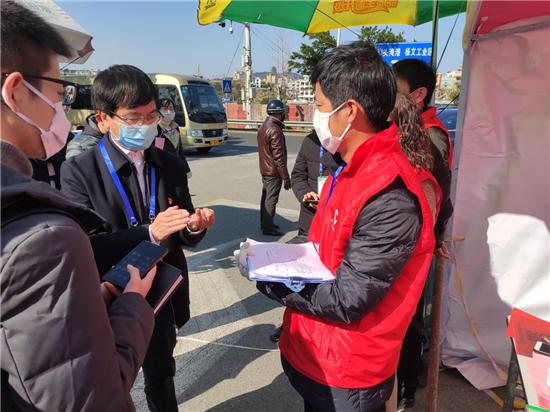 遇上硬茬！温州洞头这个小区把区委书记和记者拒在门外