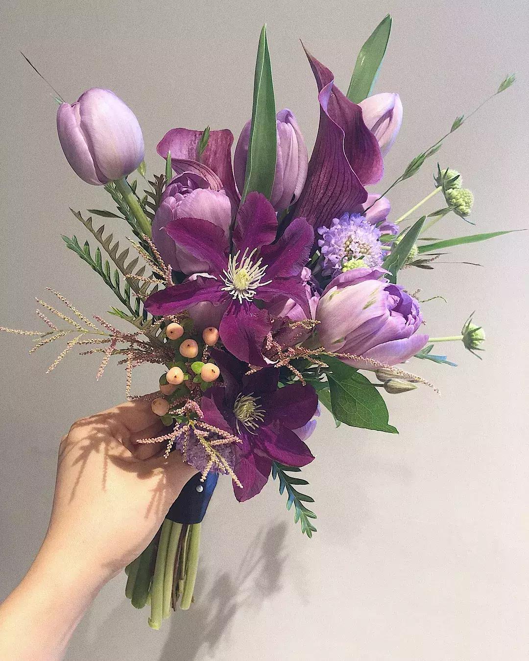 马蹄莲插花怎么养时间长,马蹄莲鲜花养护