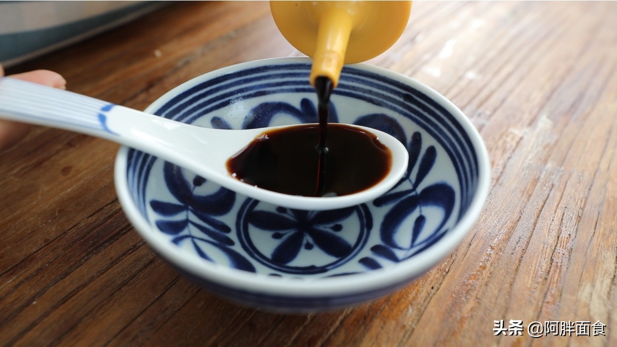 丝瓜别炒着吃了教你做蒜蓉蒸丝瓜,丝瓜学会蒸着吃