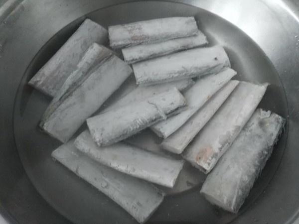 煎三道鳞不粘锅不破皮的正确做法,容易煎烂的鱼怎么煎才不粘锅