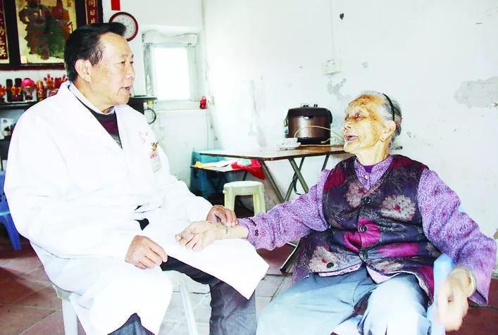 东山林福茂：只要乡亲们需要，我会将义诊坚持做下去