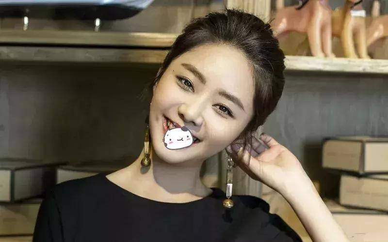 化妆真的能完全遮住瑕疵吗,化妆也掩盖不了岁月的痕迹