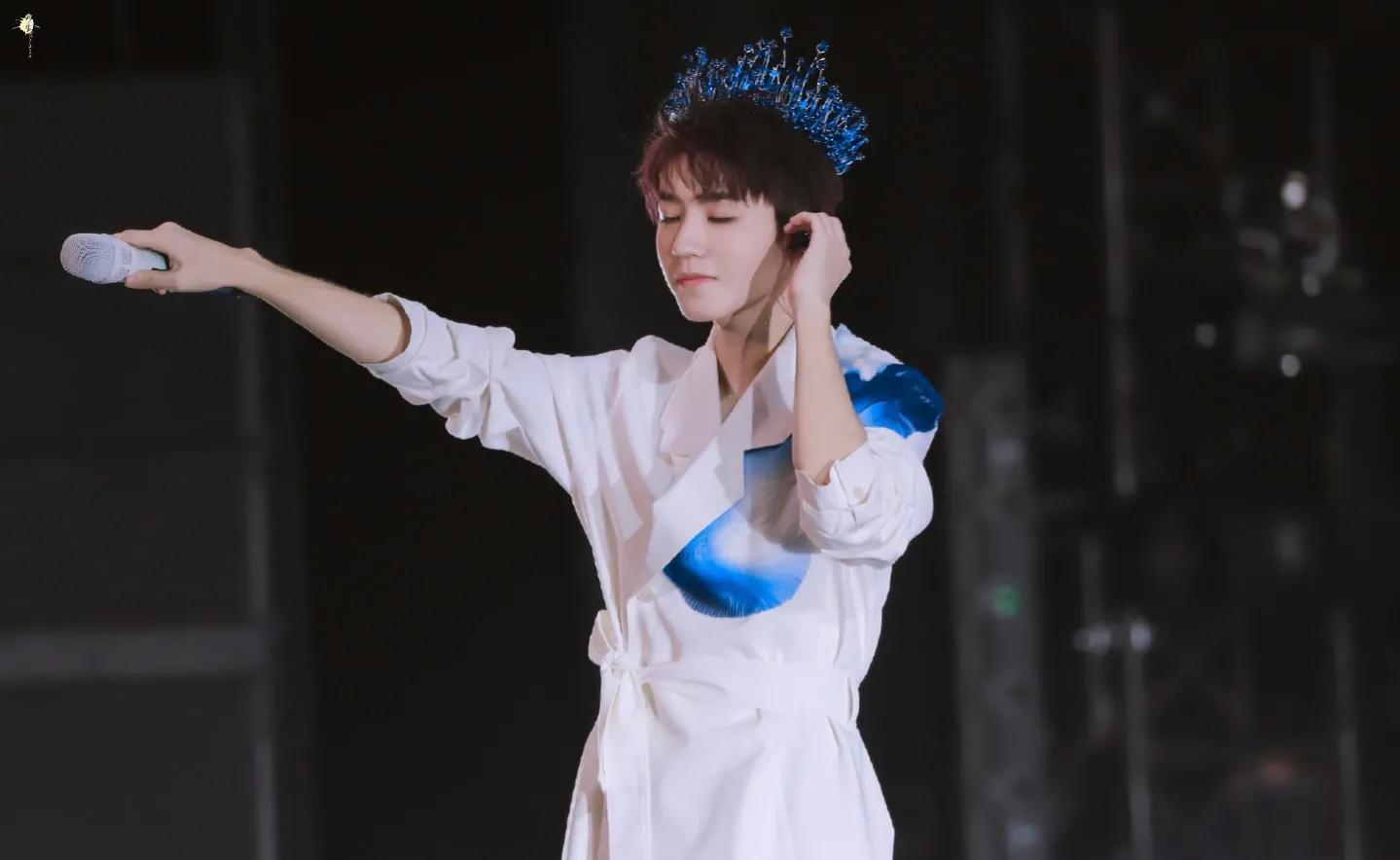 出圈神图高颜值,那些出圈的神图瞬间