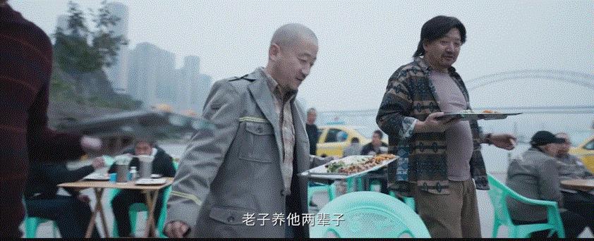 哭晕在影院！没明星没流量的“三无电影”，凭什么封神？