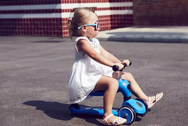 冬天,娃儿不用尿不湿又不尿裤子怎么弄???