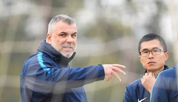 奥拉罗尤与李金羽,奥拉罗尤国家队集锦