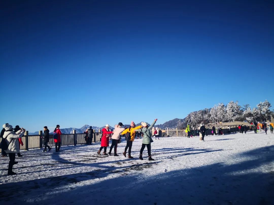 推荐成都周边亲子滑雪泡温泉,成都附近既能滑雪又能泡温泉