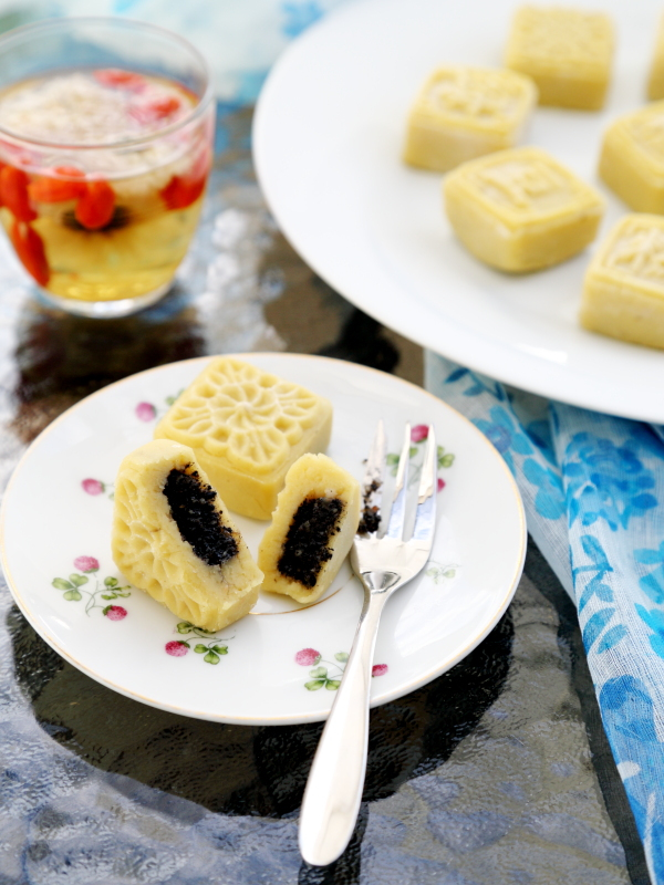 做绿豆糕是用开水还是用温水,煮绿豆糕放多少水