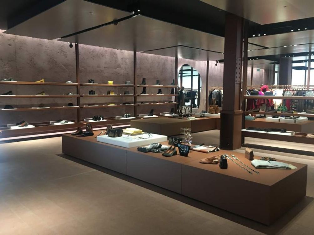 zarahm闭店,zarahm为何撤店