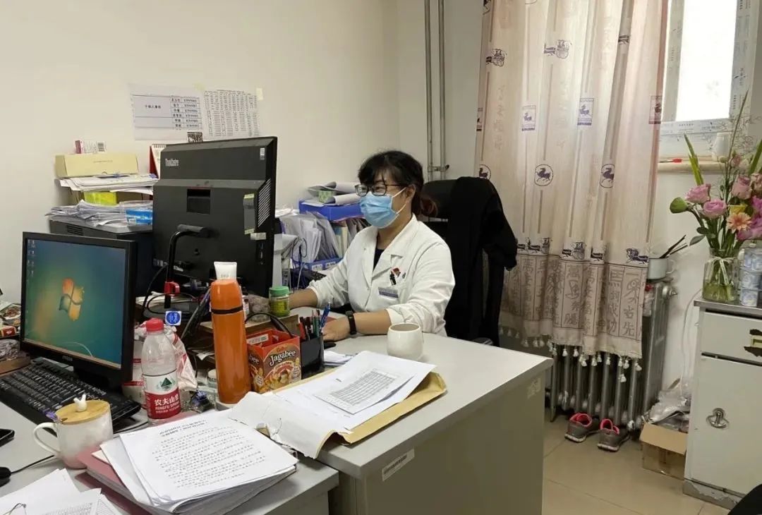 西罗园社区卫生服务中心：*党**旗飘飘——基层风采（支部篇）