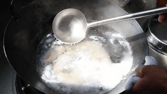 自制香肠的做法及配方要风干多久,看完香肠的制作过程你还敢吃吗