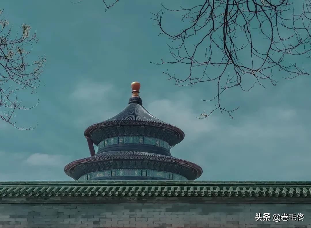 如何拍摄建筑震撼的照片,如何拍出高大建筑和人的照片