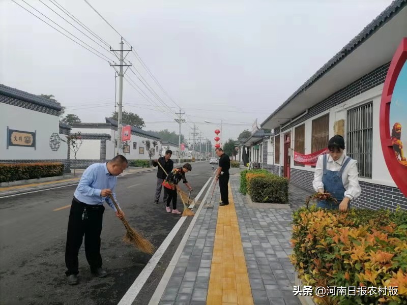 从露天果蔬到温室大棚，从田间地头到生产车间，从外出务工到返乡创业，汤阴韩庄踏上增收致富的高速路