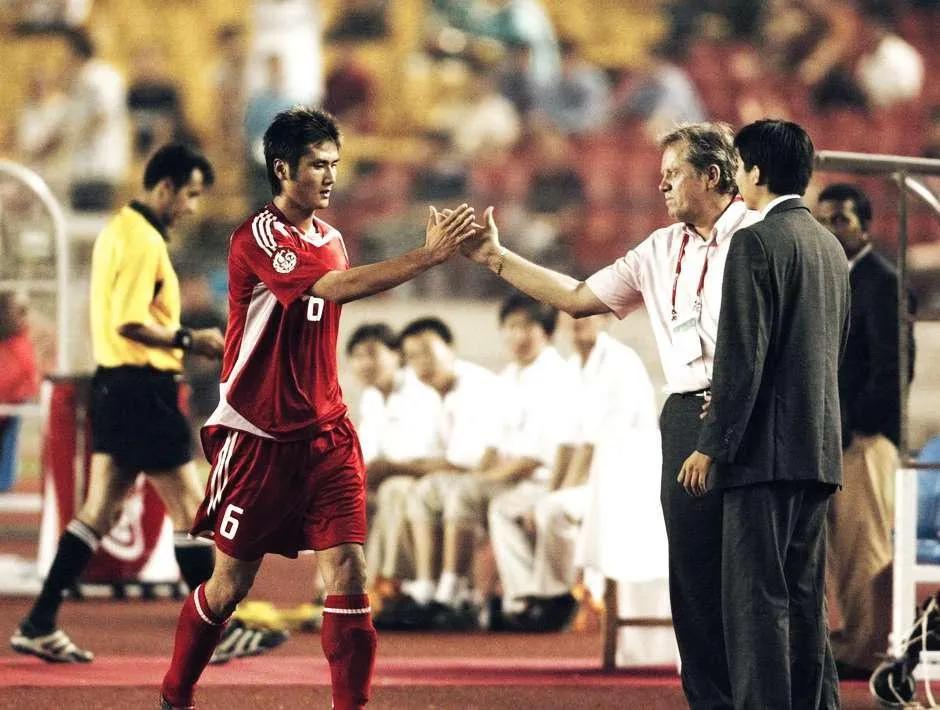 国足冲击世界杯血泪史：02年后世亚预最终阶段竟成奢望