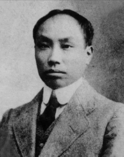 弘扬五四精神铭记百年党史的背景,百年党史之五四精神