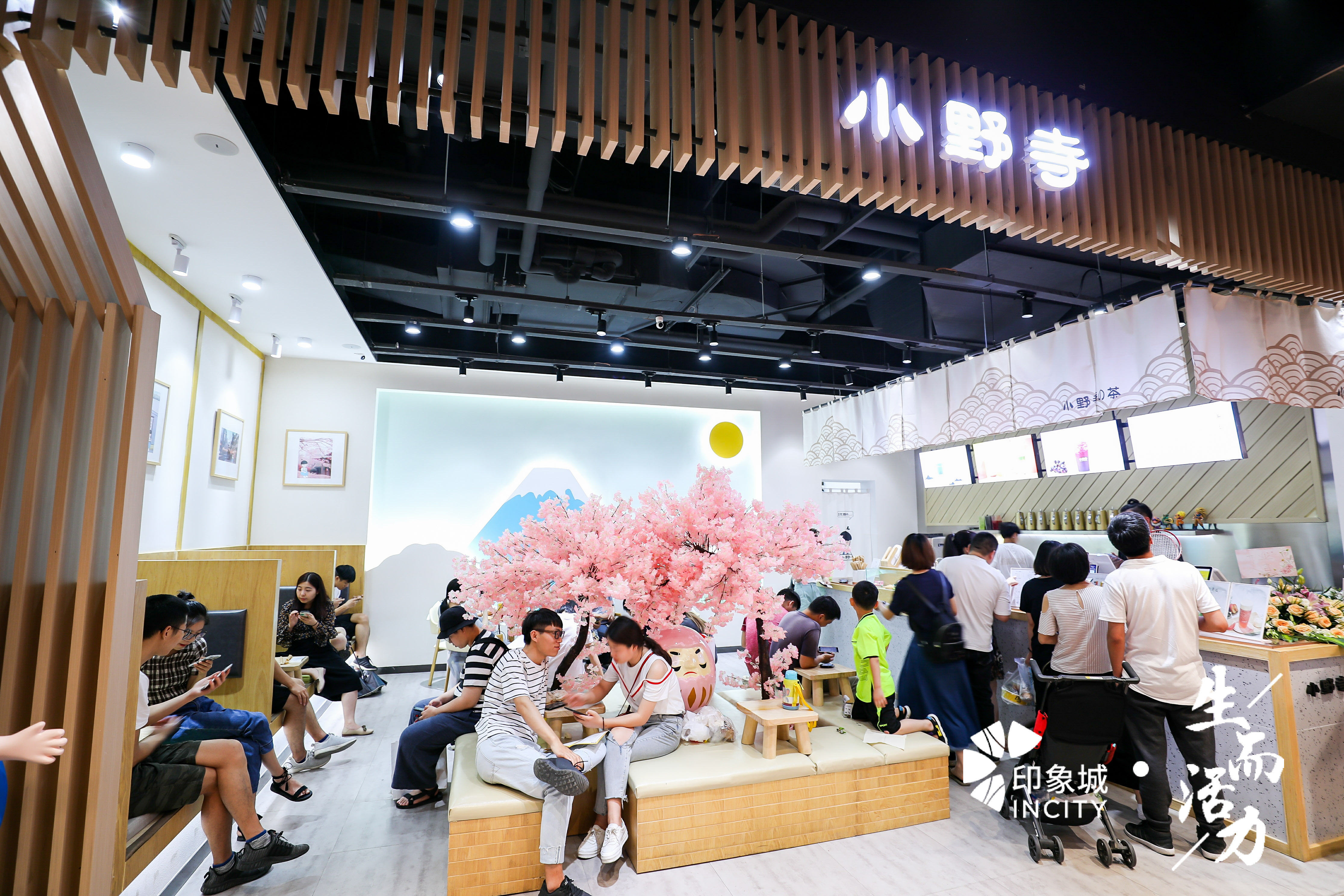 金沙印象城客流量,开业3天客流量累计破50万人