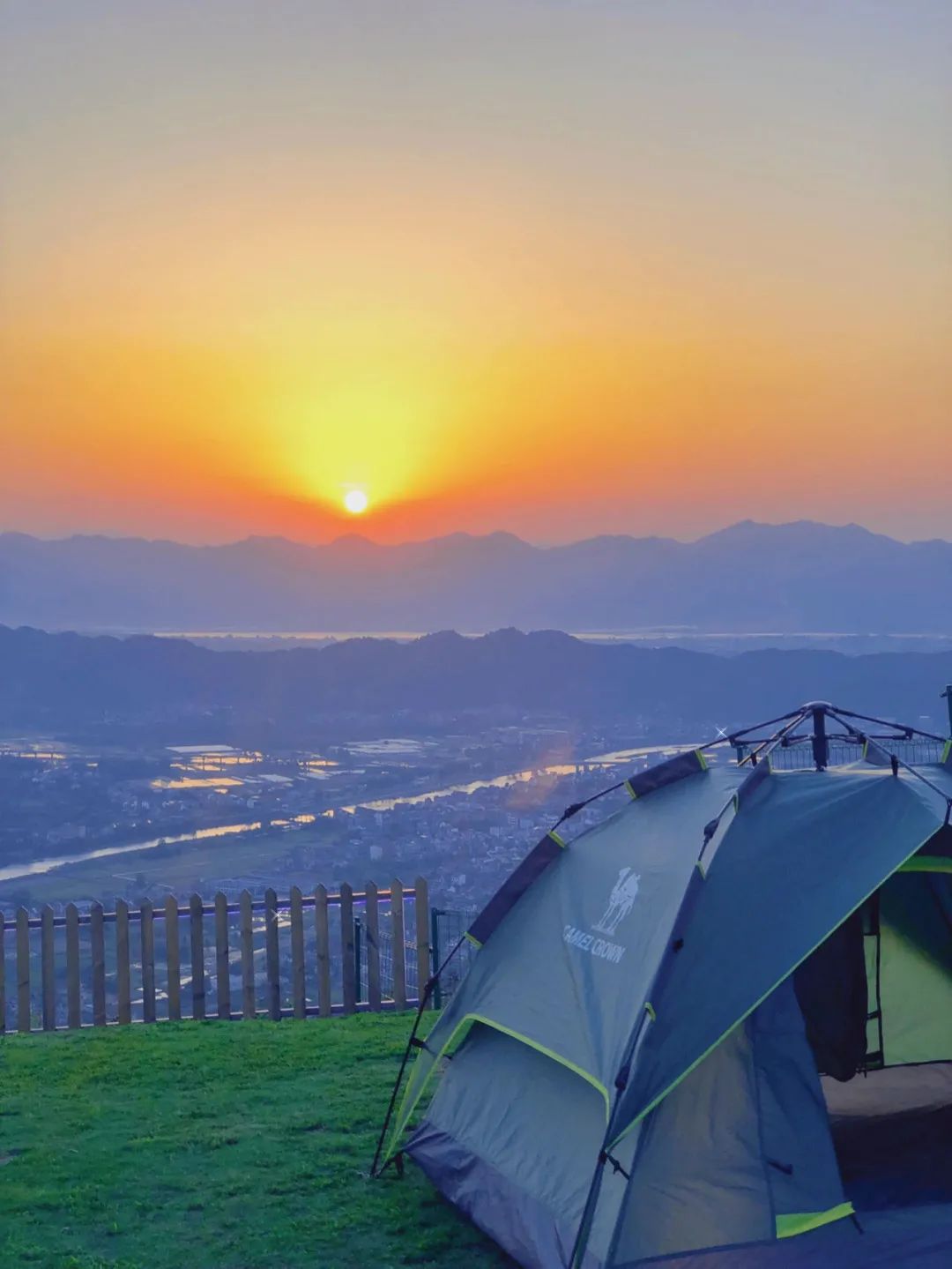 人类森林露营,人类高质量游览