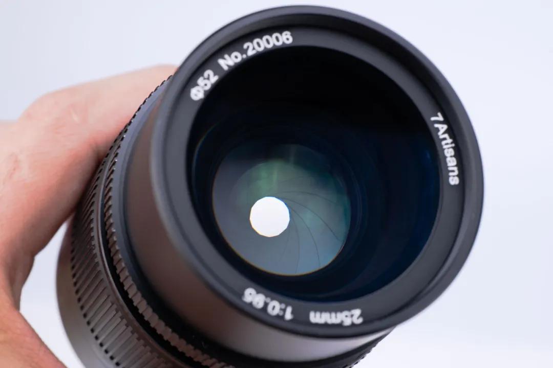 七工匠25f1.8大光圈,七工匠f0.95镜头多大光圈画质最好