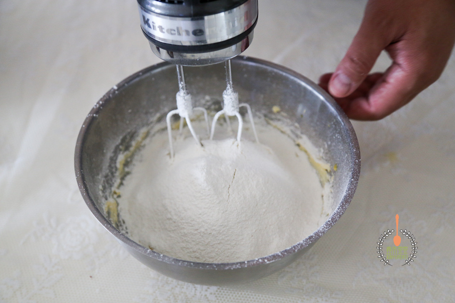 星巴克卖15一个，花同样钱自己动手做了8个，一次过足瘾，随便吃