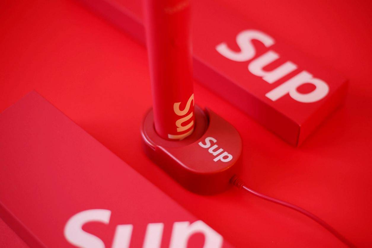 艾优super电动牙刷,艾优sup电动牙刷几个刷头