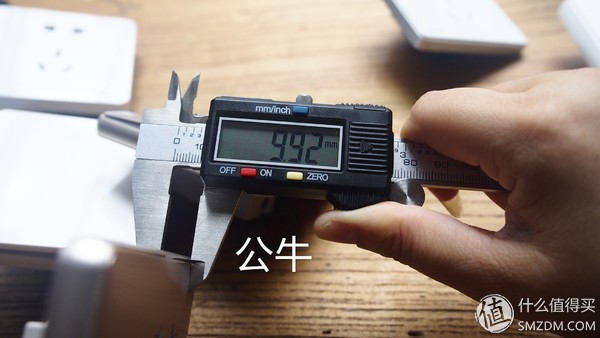 无边框开关插座,无边框开关插座拆解